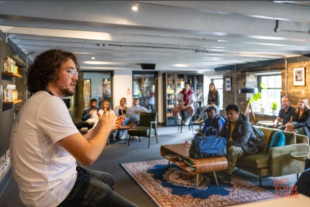 我们休息室的旅行团