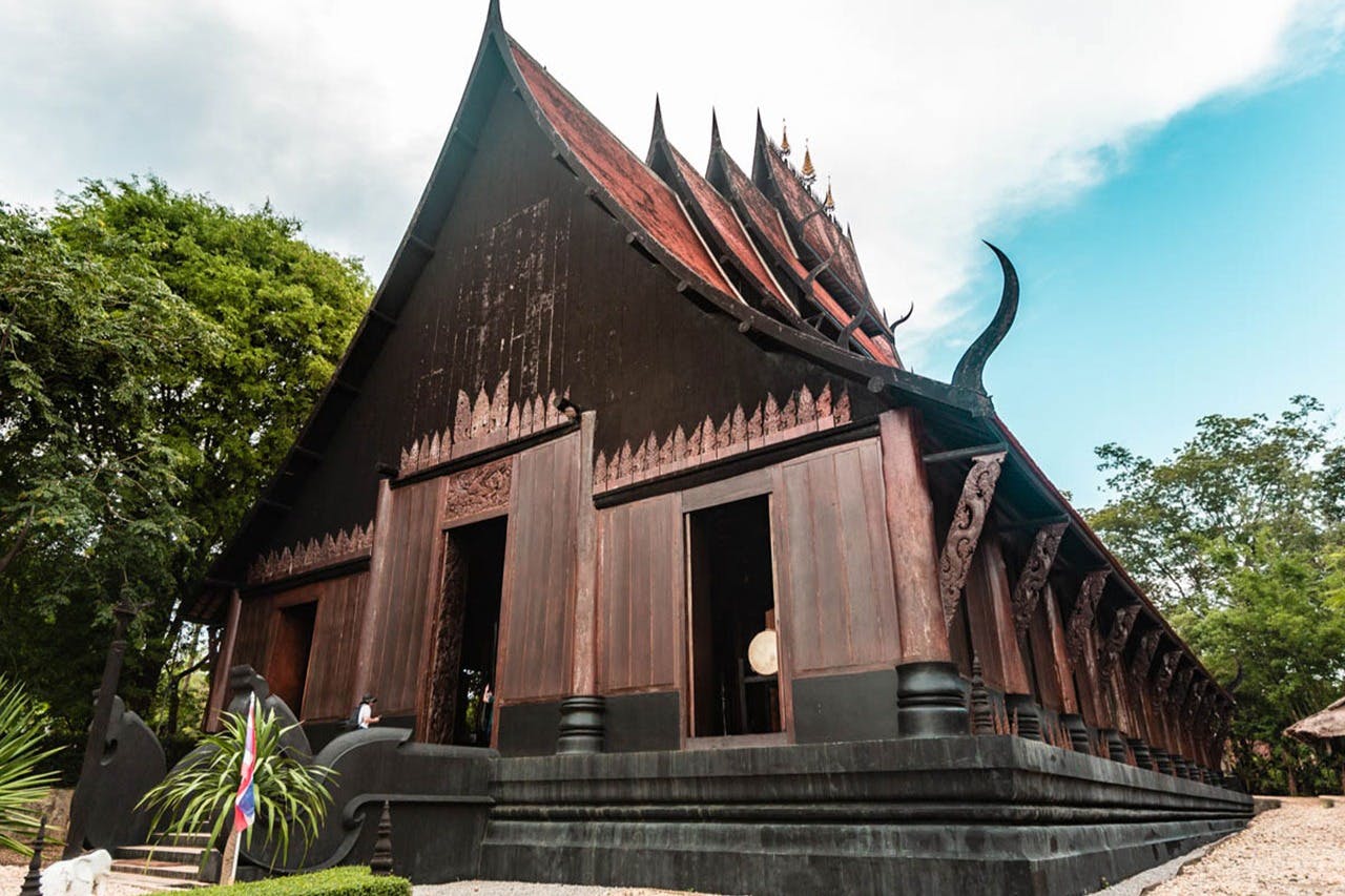黑屋（ Black House ）或班水坝（ Baan Dam