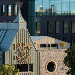 Teeling Whiskey Distillery: Guided Tour + Tasting in destination