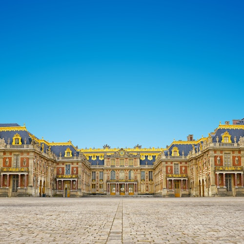ヴェルサイユ宮殿：行列スキップ入場付きガイド付きツアー(即日発券)