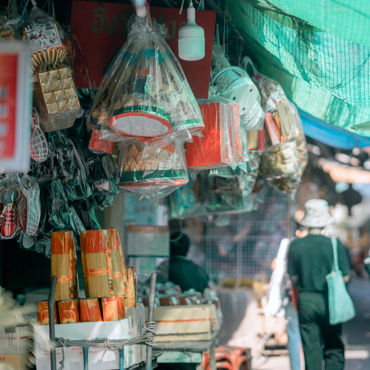 Chinatown Bangkok: Private Walking Tour + Food & Drinks in Bangkok – Tiqets