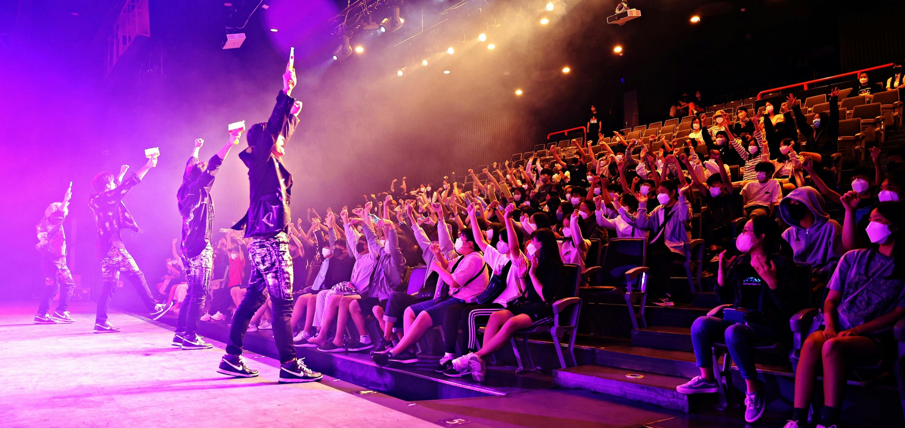 The Painters: Live Art K-Pop Dance Show in Seoul – Tiqets