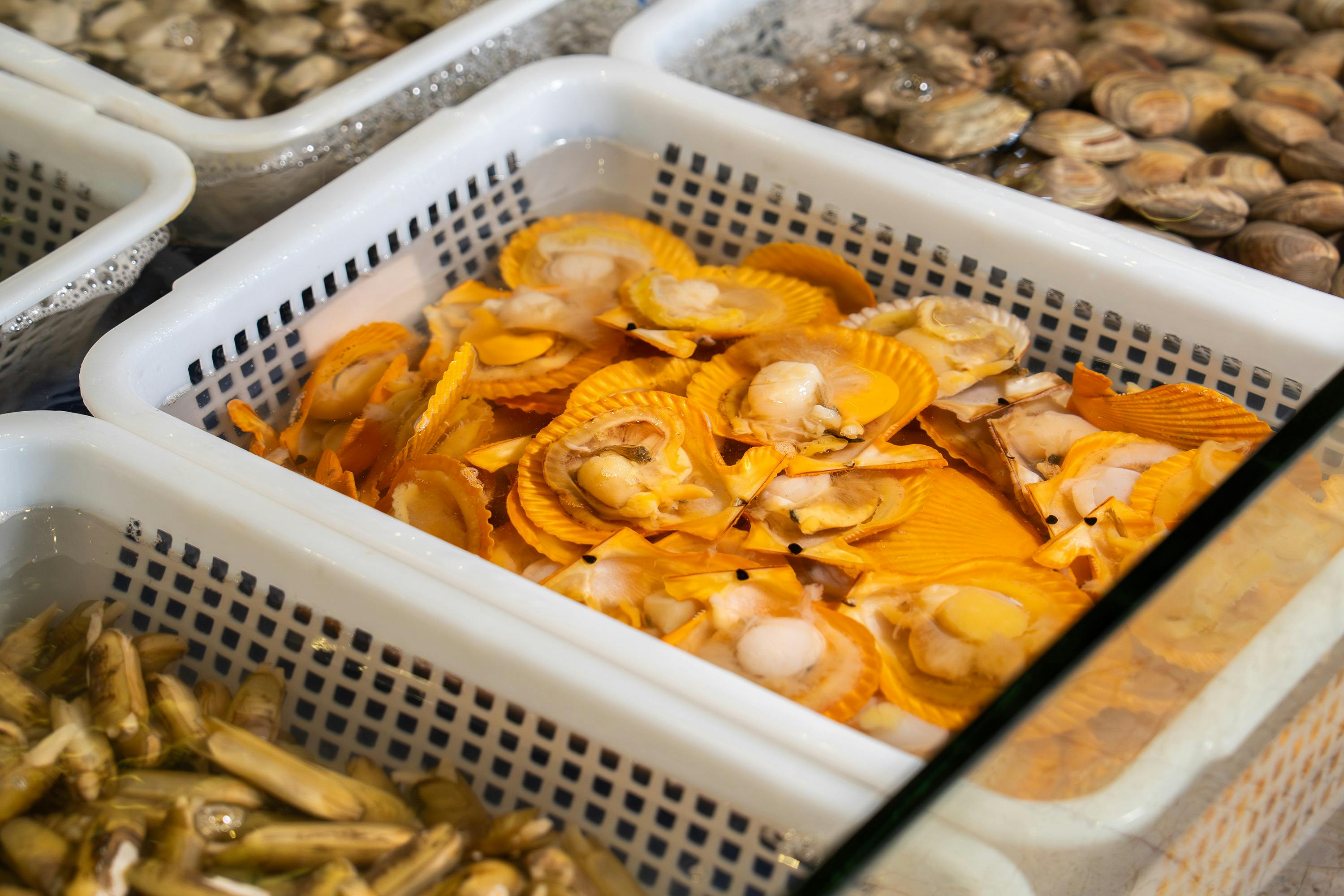 Hilton Shenzhen Futian: Buffet Dinner with Up to 33% Off + Oysters & Shunde-Style Fish