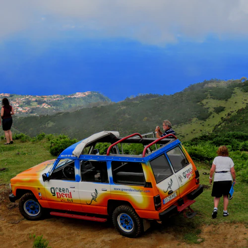Madeira: Passeio guiado de jipe 4X4 com teto aberto - Photo 9