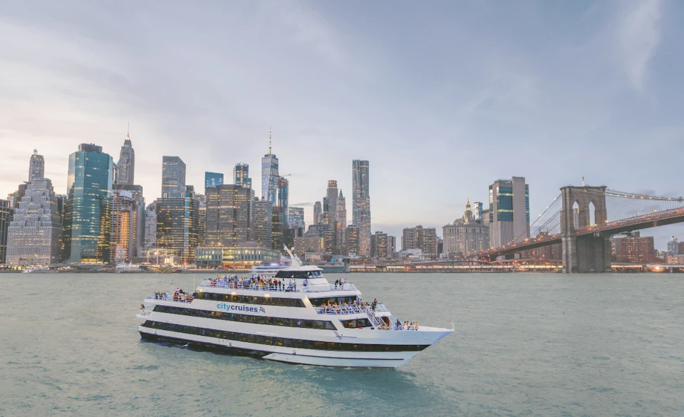 New York Signature Dinner Cruise