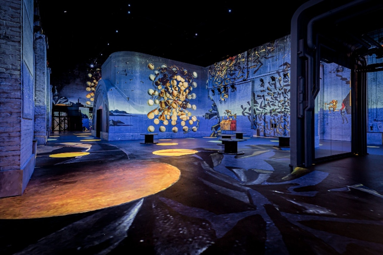 Fabrique des Lumières: Dalí y Gaudí - Alojamientos en Amsterdam