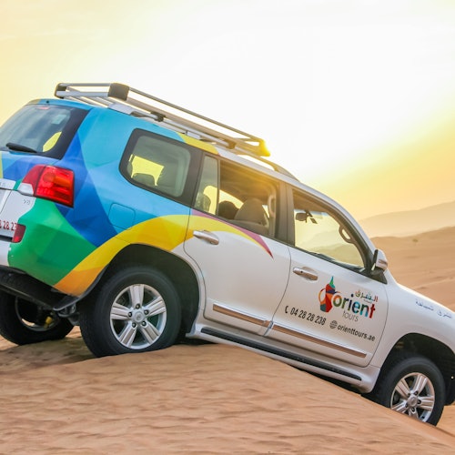 Safari por el desierto al amanecer en Dubai con desayuno picnic