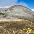 In cammino sull'orlo meridionale del Cratere di Nord Est dell'Etna