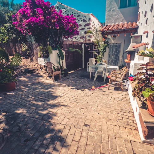 Gran Canaria: Guided Red Canyon Tour + Transfers + Local Products Tasting - Photo 2