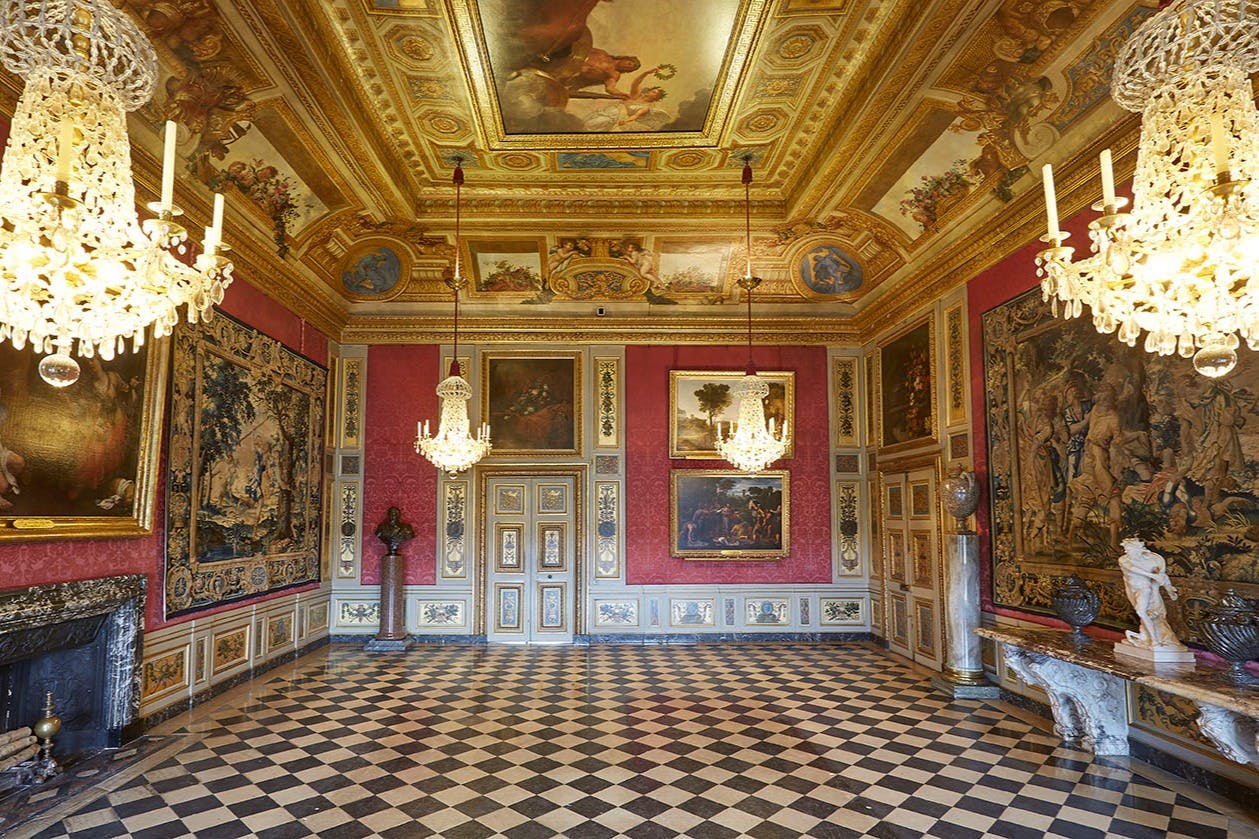 Château de Vaux-le-Vicomte: Entry Ticket + Roundtrip Transfer from Melun 4