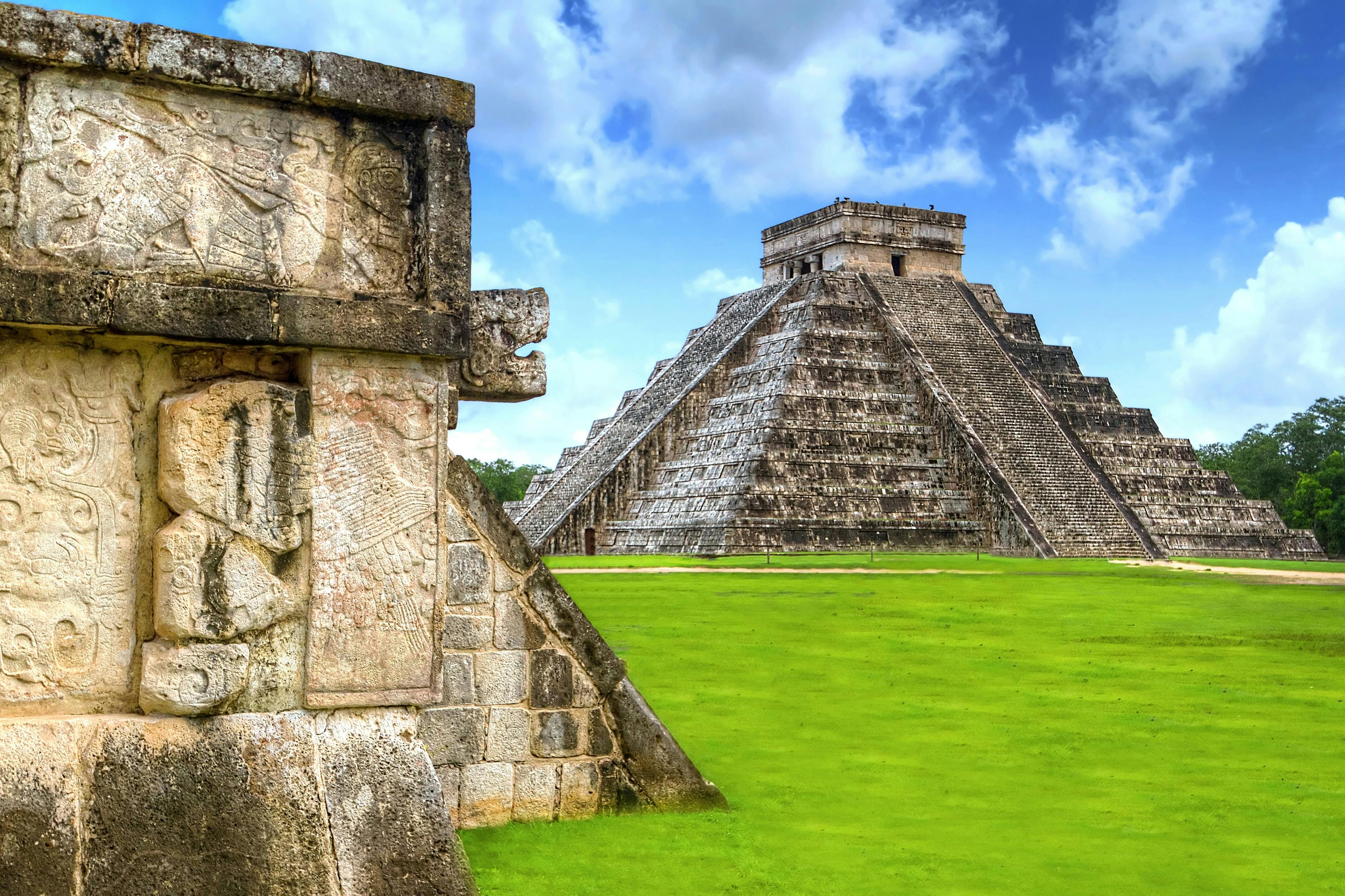 Chichén Itzá + Xcaret Park