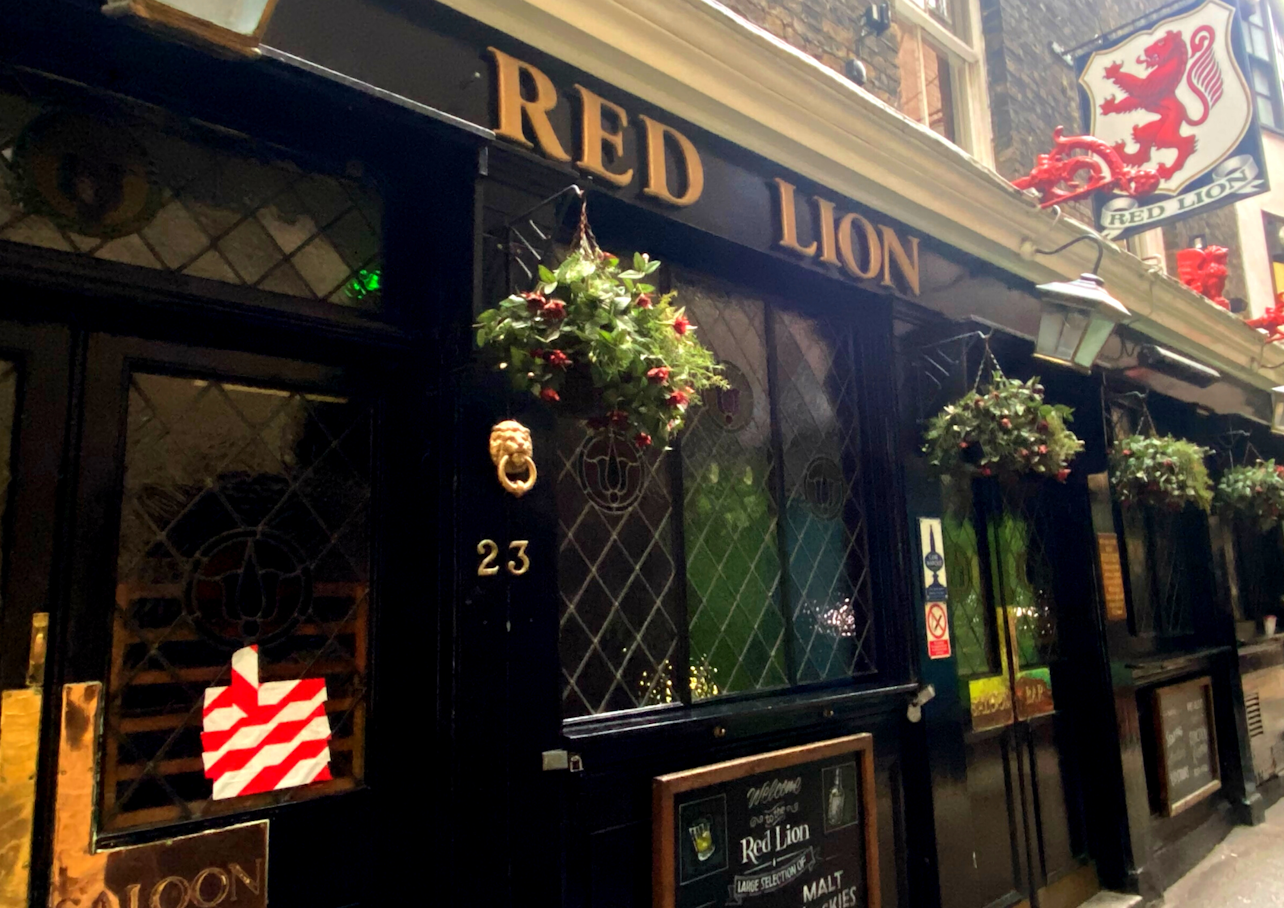 Londres: Passeio a pé pelo Pub Histórico - Acomodações em Londres