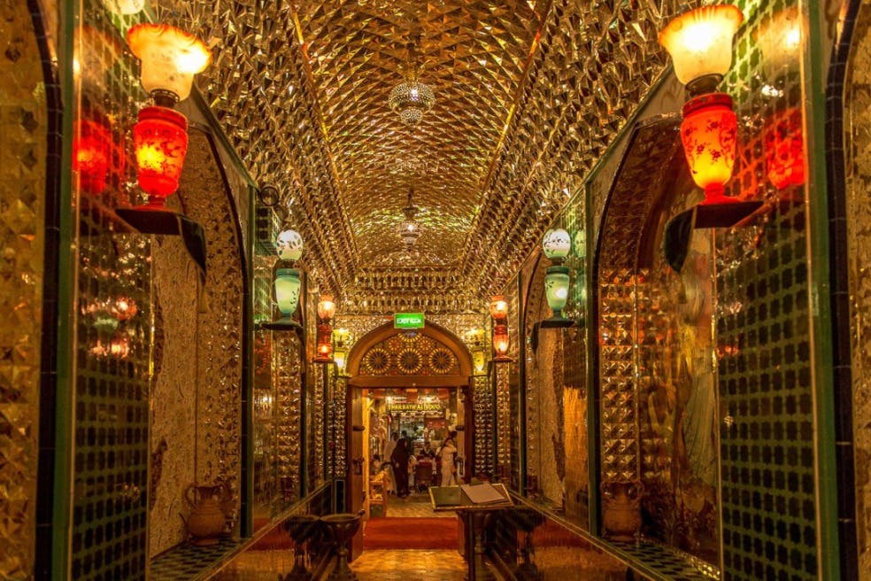 スーク・ワキフ・マーケット