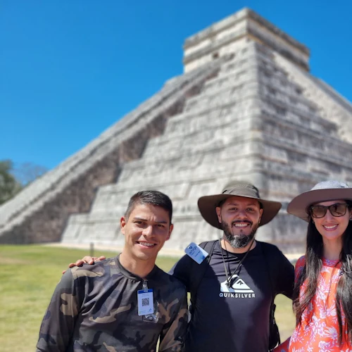 Chichén Itzá & Cenote: Visita guiada + Transporte - Photo 4