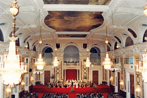 Hofburg Palace および シュトラウス＆モーツァルト・コンサートKonzerthaus(即日発券)