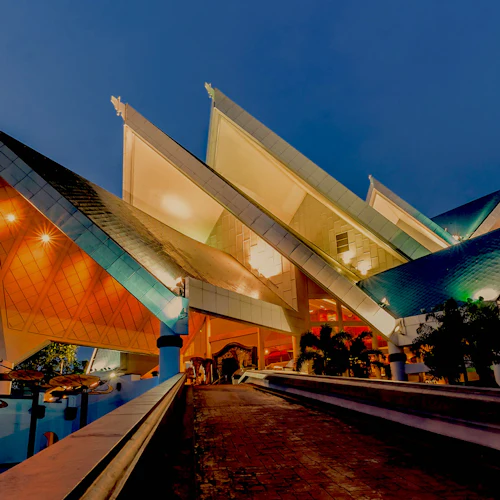 KL City of Lights Tour: 2-Hour KL Sightseeing with Hop-on Hop-off Bus