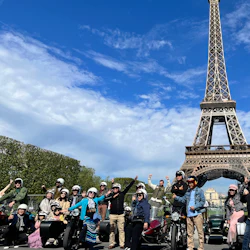 Paris: Guided Sidecar Monuments Tour