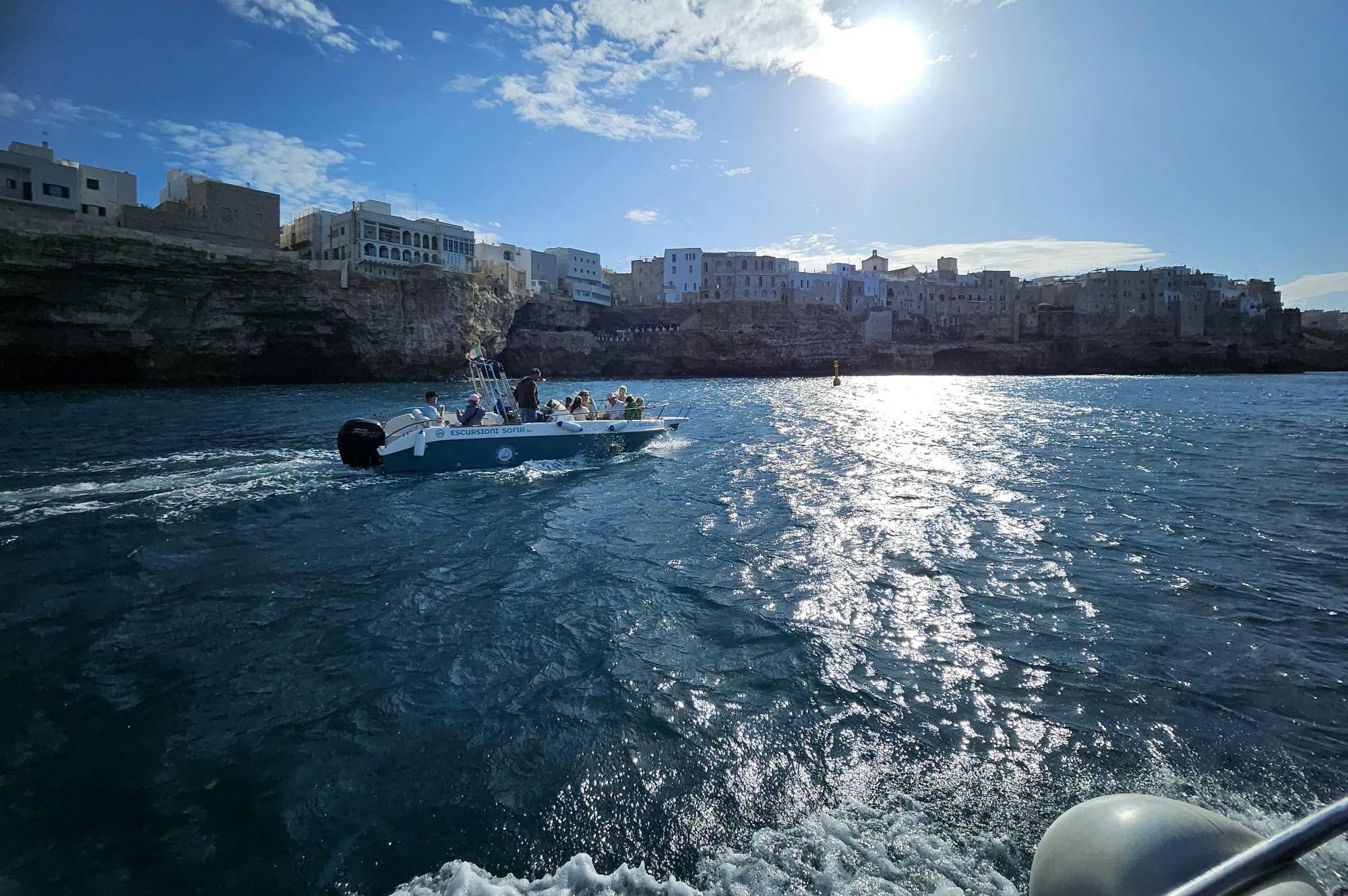滨海波利尼亚诺海岸