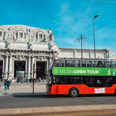 Wycieczka autobusowa hop-on hop-off w Mediolanie
