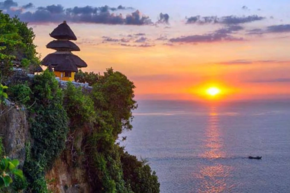 Uluwatu sunset