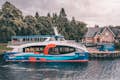 Un bateau de croisière du Loch Ness