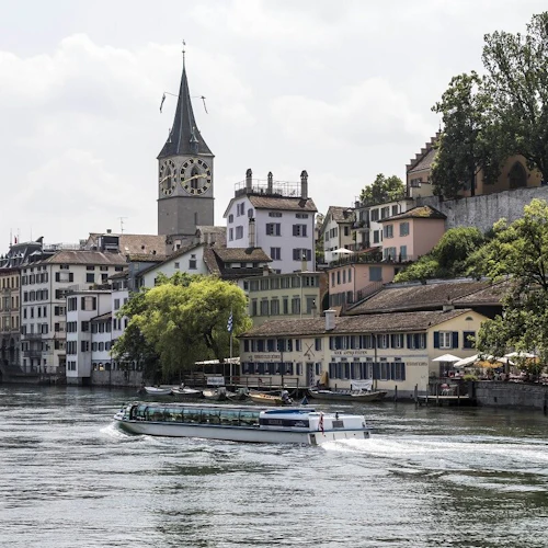 Zurich: Guided Old Town Walking Tour + Lake Cruise + Optional FIFA Museum Entry - Photo 2