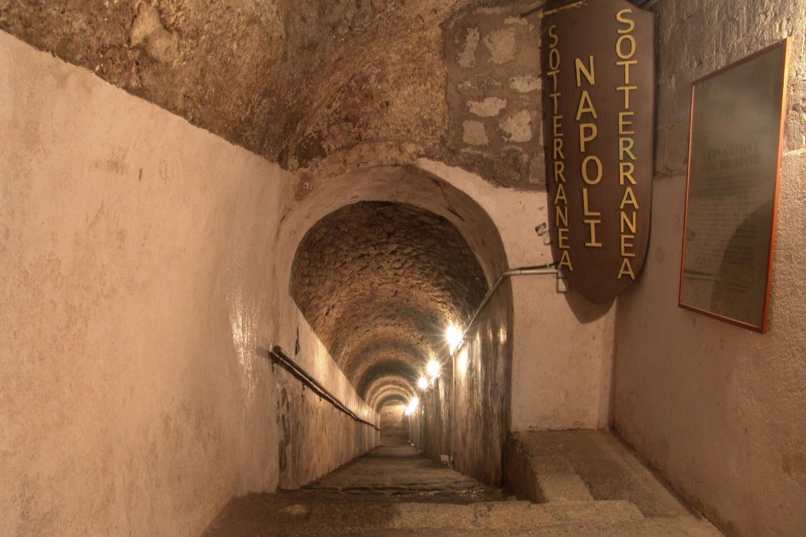 Naples souterraine