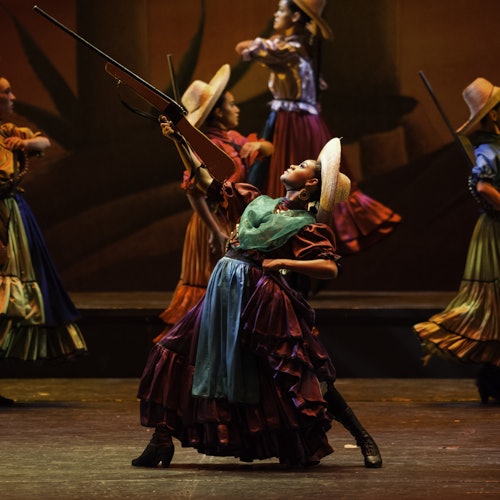 Ballet Folklórico de México (Tickets VIP + Transporte incluido)