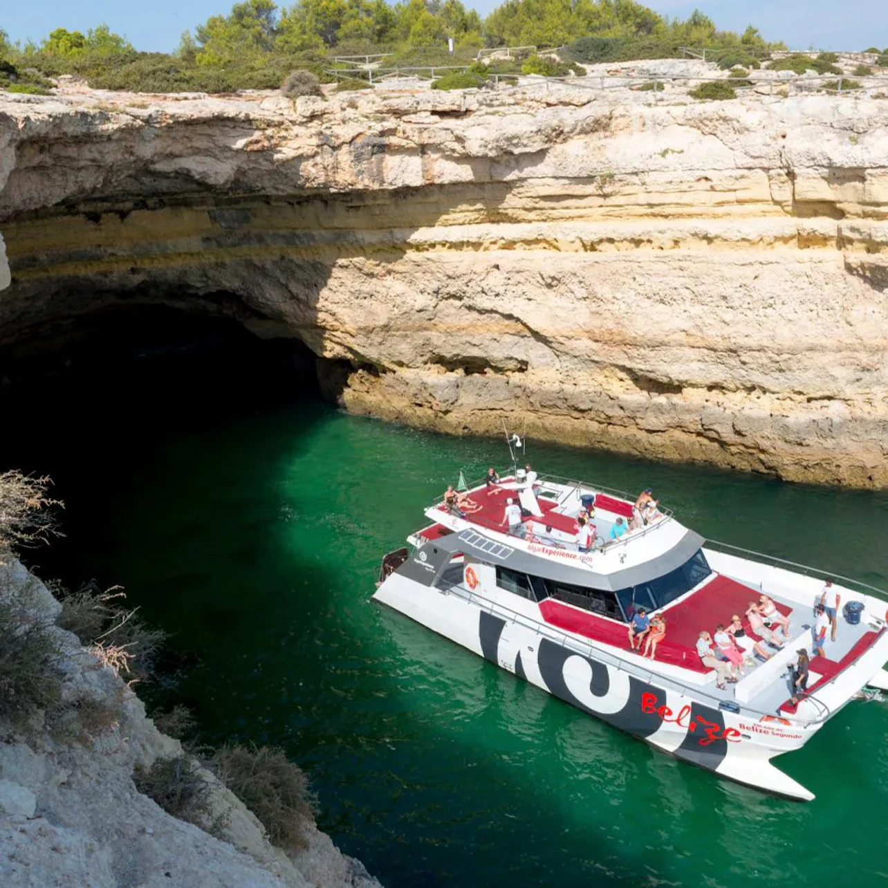 Benagil Caves: Boat Tour from Albufeira