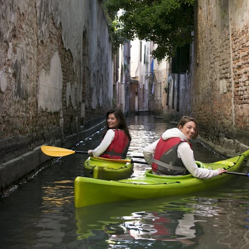 Venice: Guided Kayak Tour