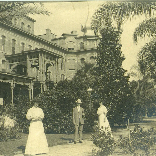 Henry B. Plant Museum: Eerie Evening at the Tampa Bay Hotel - Photo 2