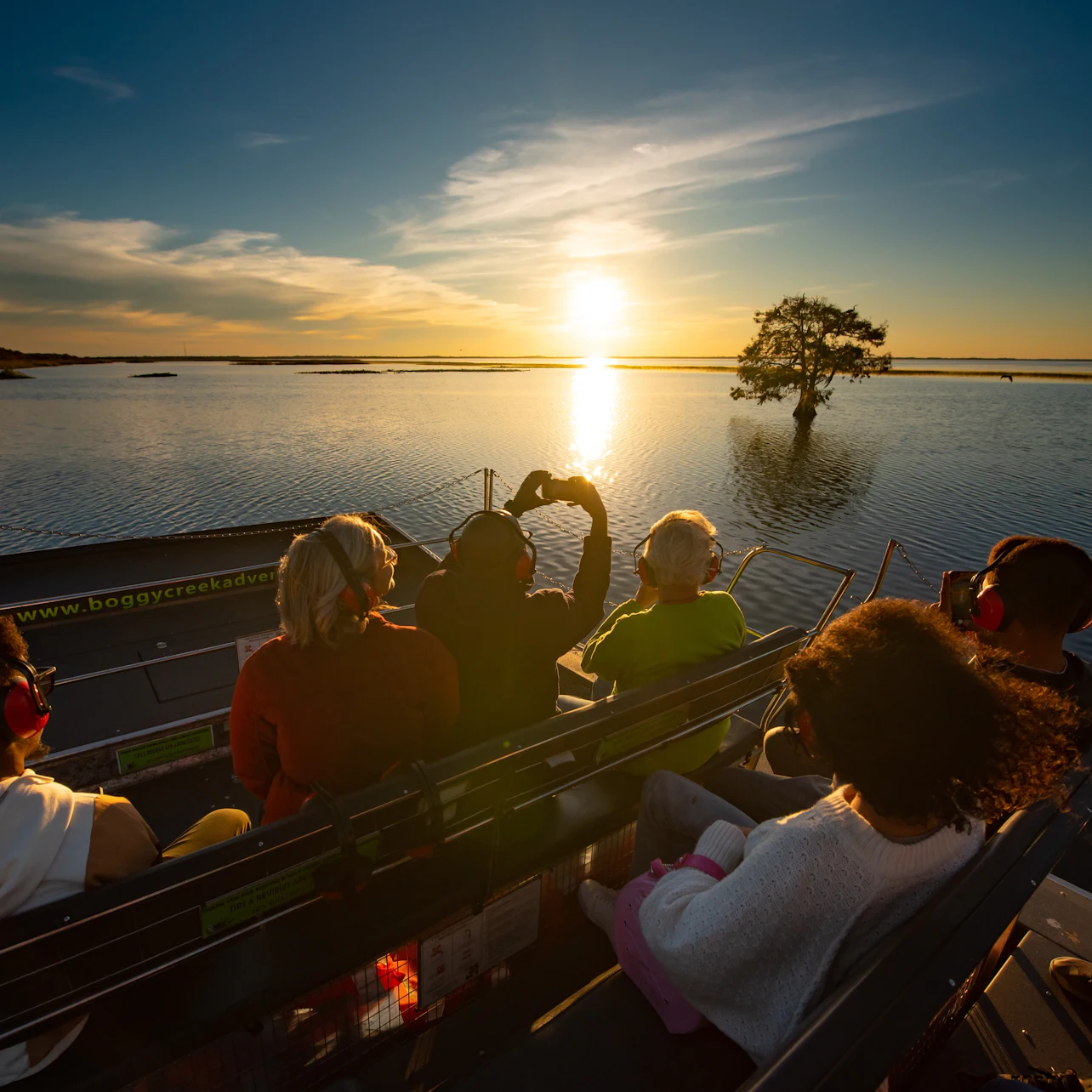 Kissimmee: 1-Hr Boggy Creek Sunset Everglades Airboat Tour in Kissimmee – Tiqets