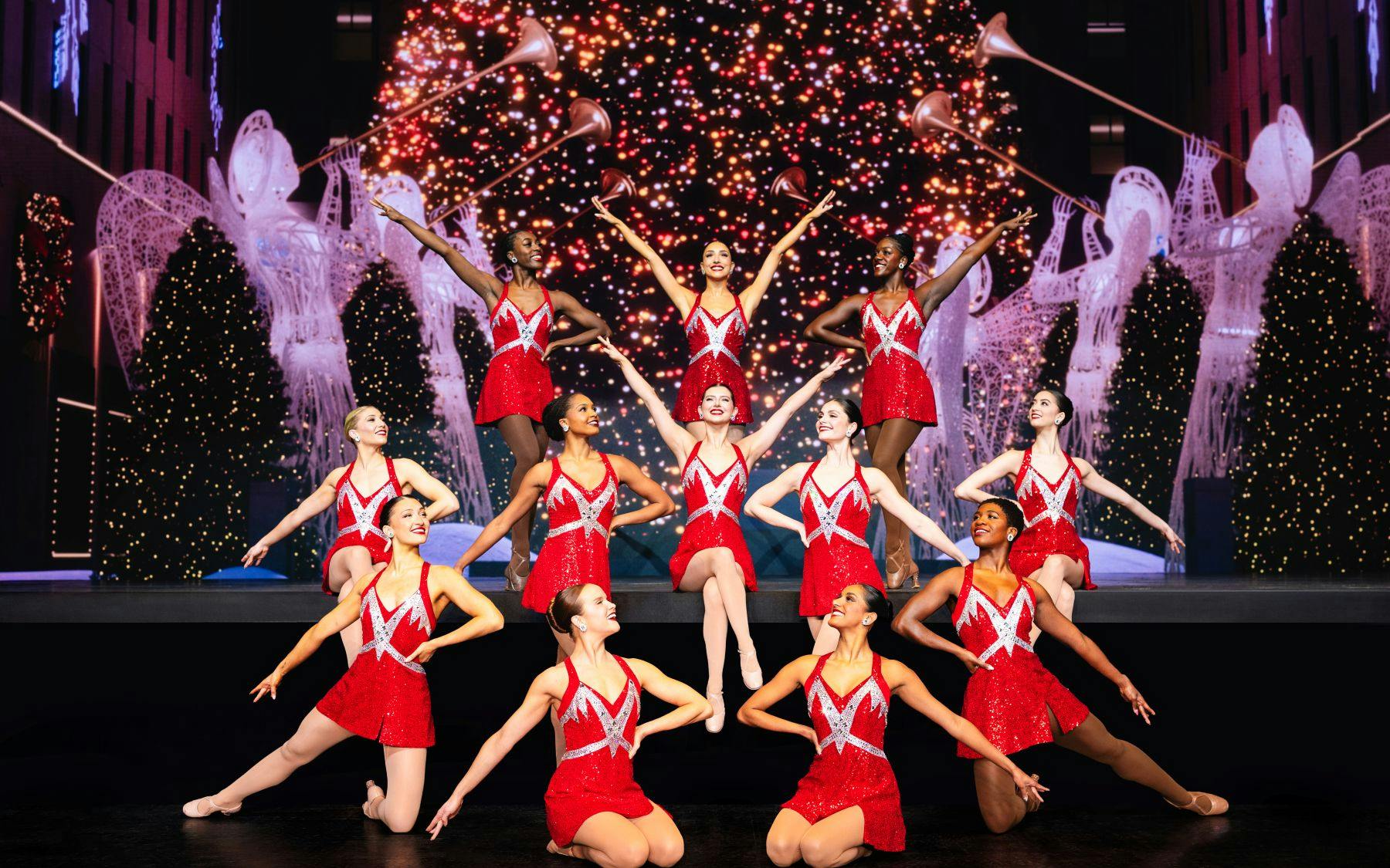 New York City: Christmas Spectacular Starring the Radio City Rockettes® - Photo 11