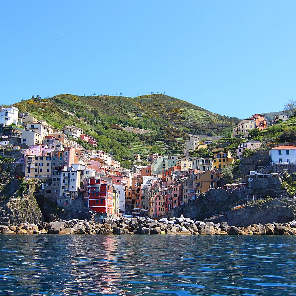 Cinque Terre Boat Tour + Snorkeling + Lunch in Monterosso