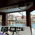 Taxi sur le fleuve Douro