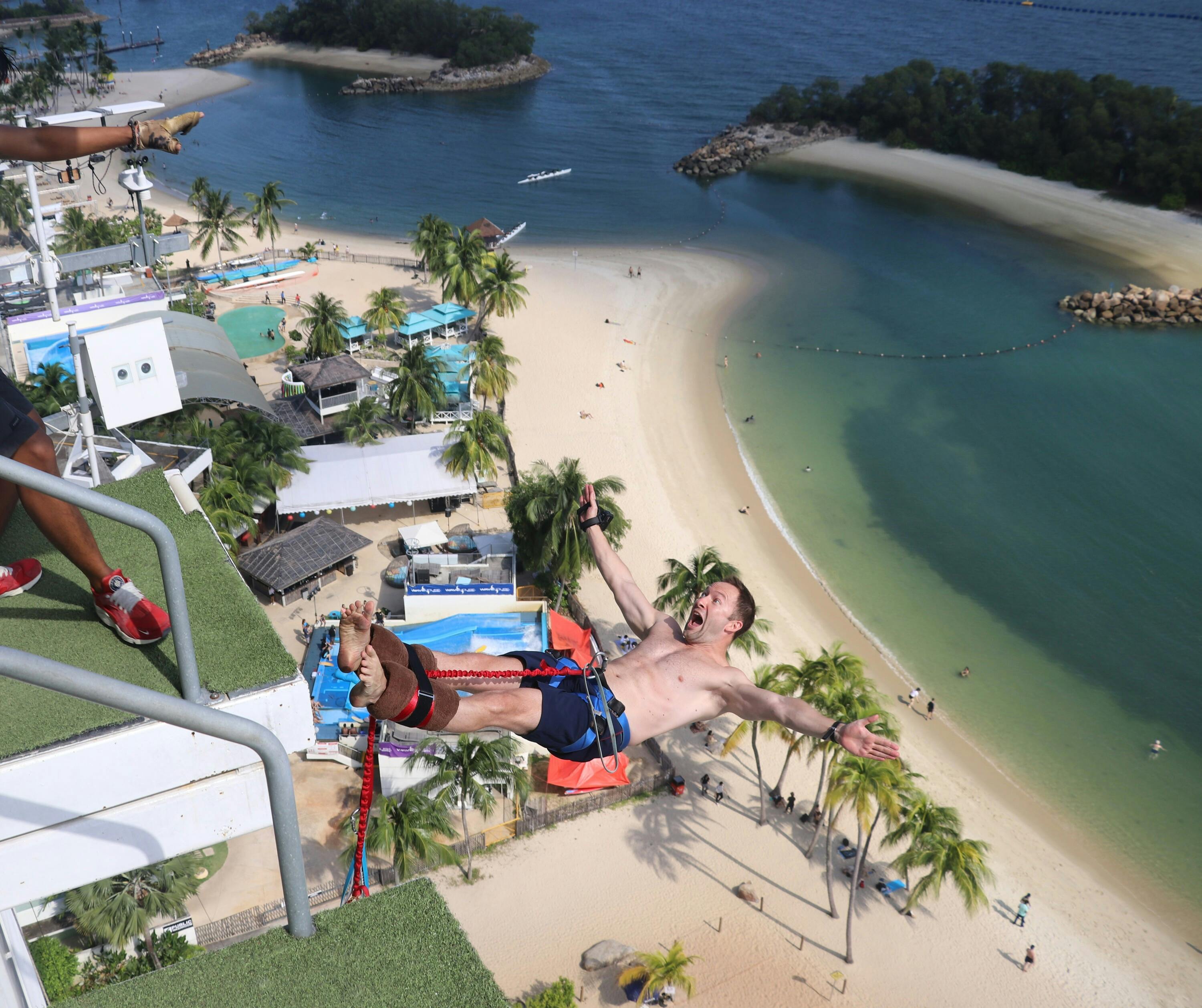Skypark Sentosa: Tandem Bungy Jump for 2 with 42% Off