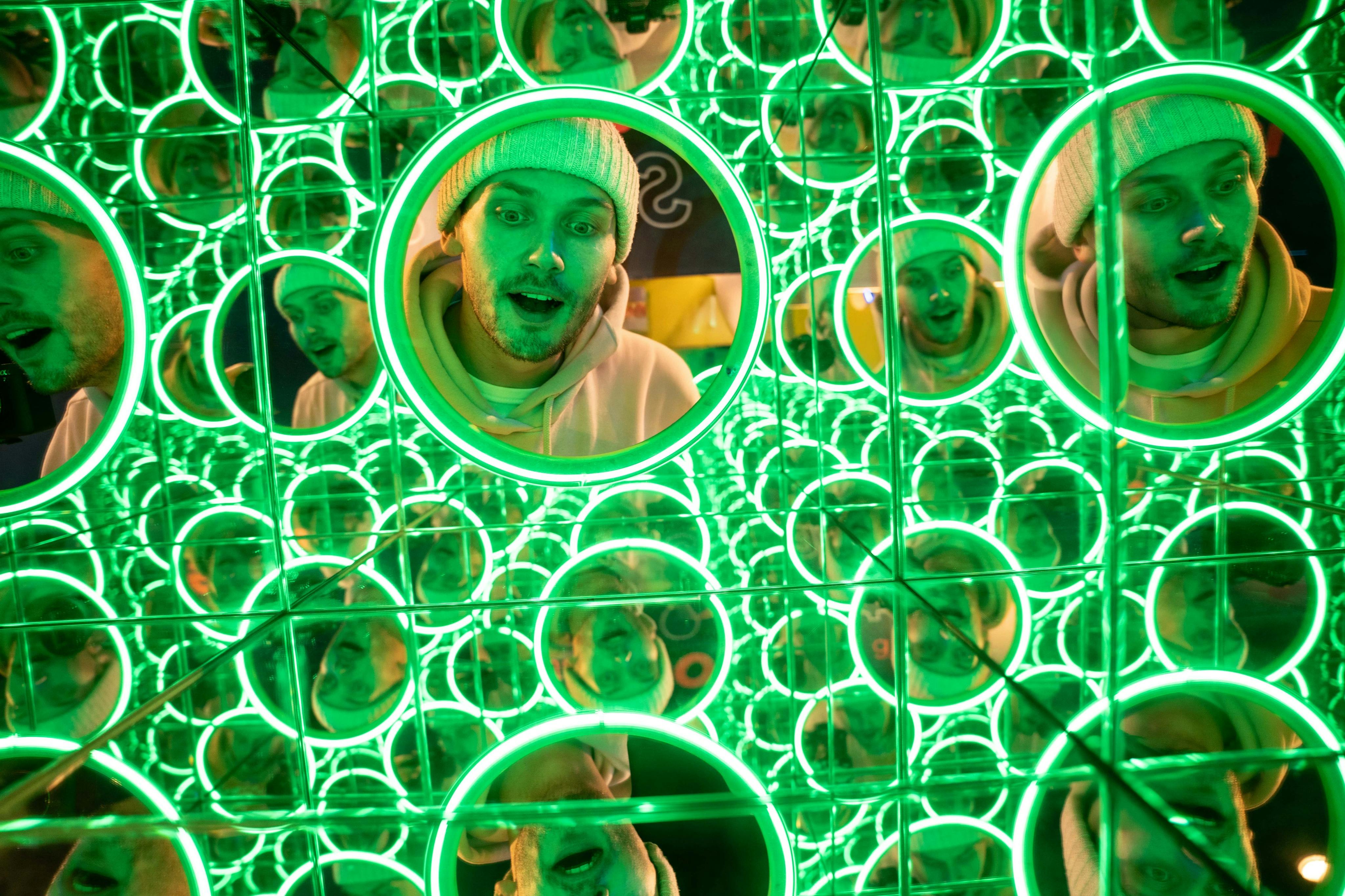 看着幻觉的家伙