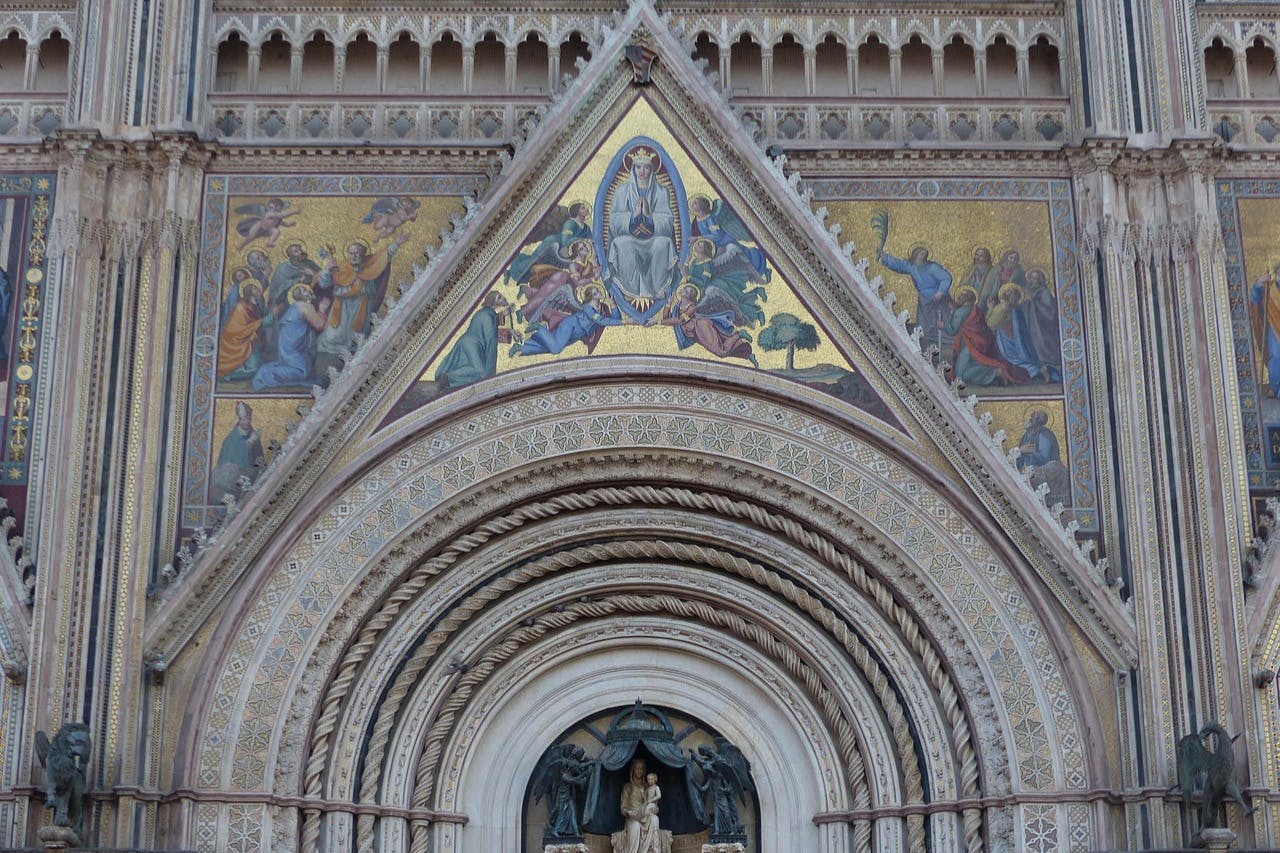 Λεπτομέρεια από την Πρόσοψη του Καθεδρικού Ναού του Ορβιέτο