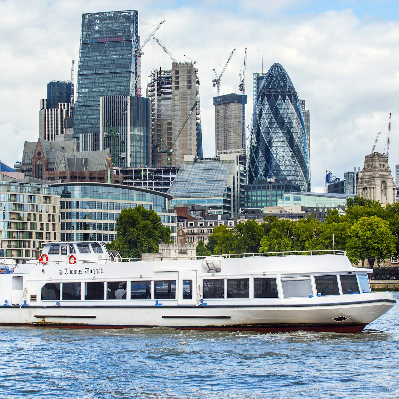 Crucero por el Támesis: De Westminster a la Torre de Londres - Alojamientos en Londres