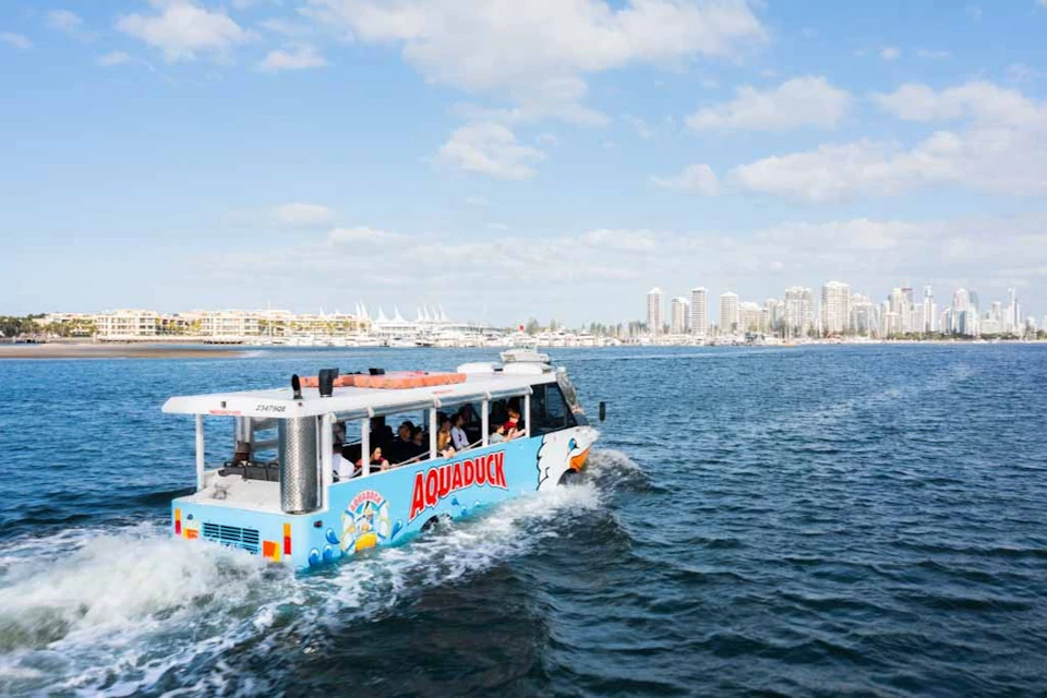 Aquaduck with city