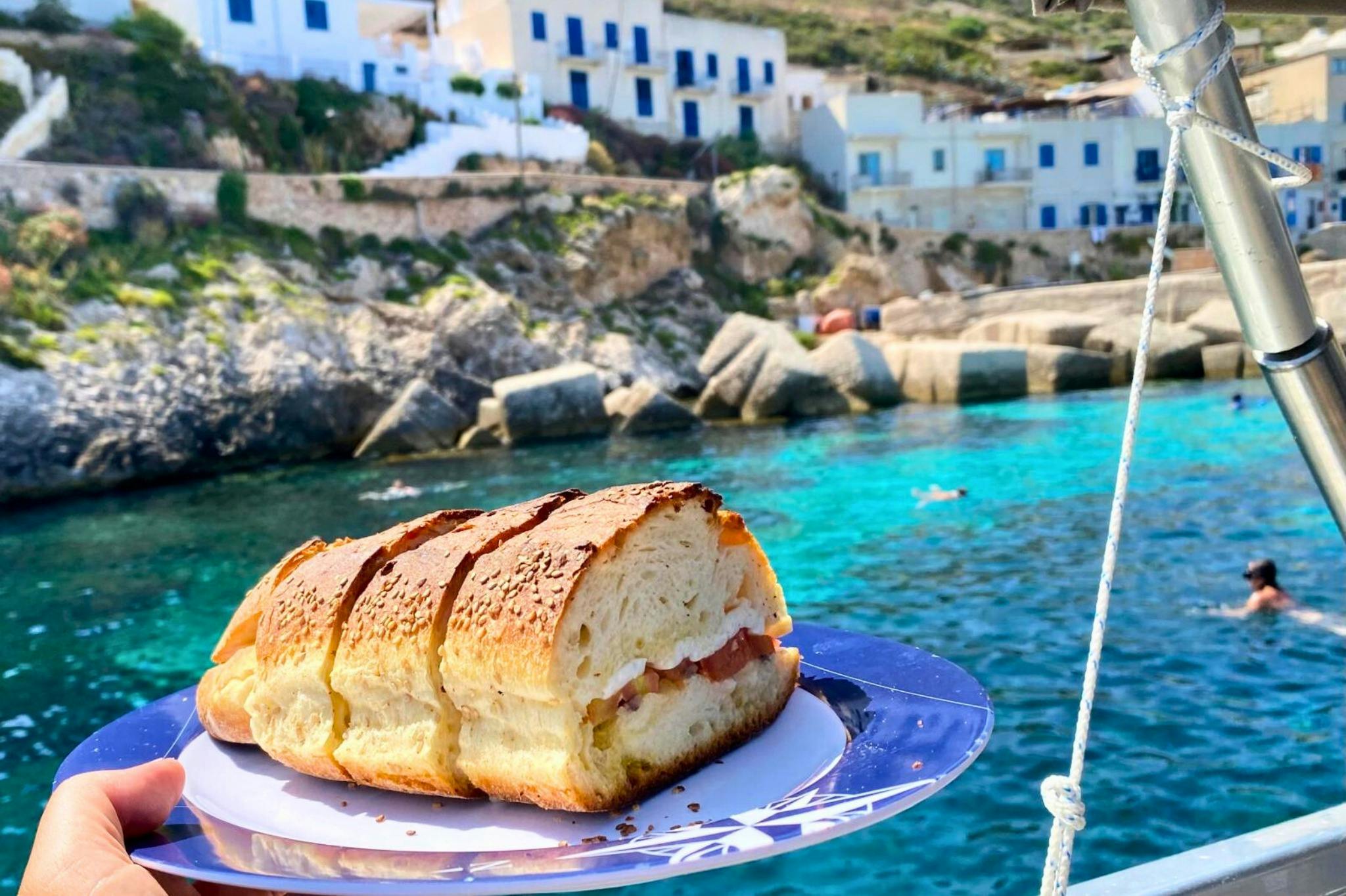 Favignana e Levanzo: Tour in barca da Trapani + Pranzo — 8