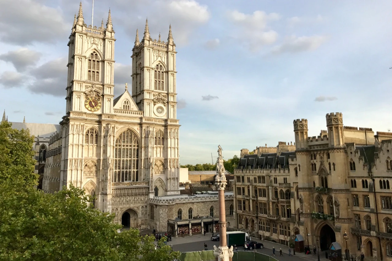 Westminster Abbey & Houses of Parliament: Entry + Guided Tour