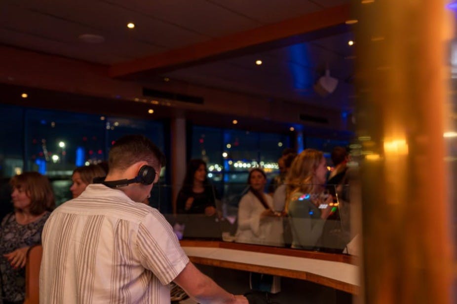 originale HAMBURG BORD PARTY © 2025 Abicht