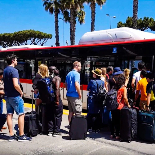 Naples: Bus Transfer To/From Naples Airport and Naples Maritime Station - Photo 2