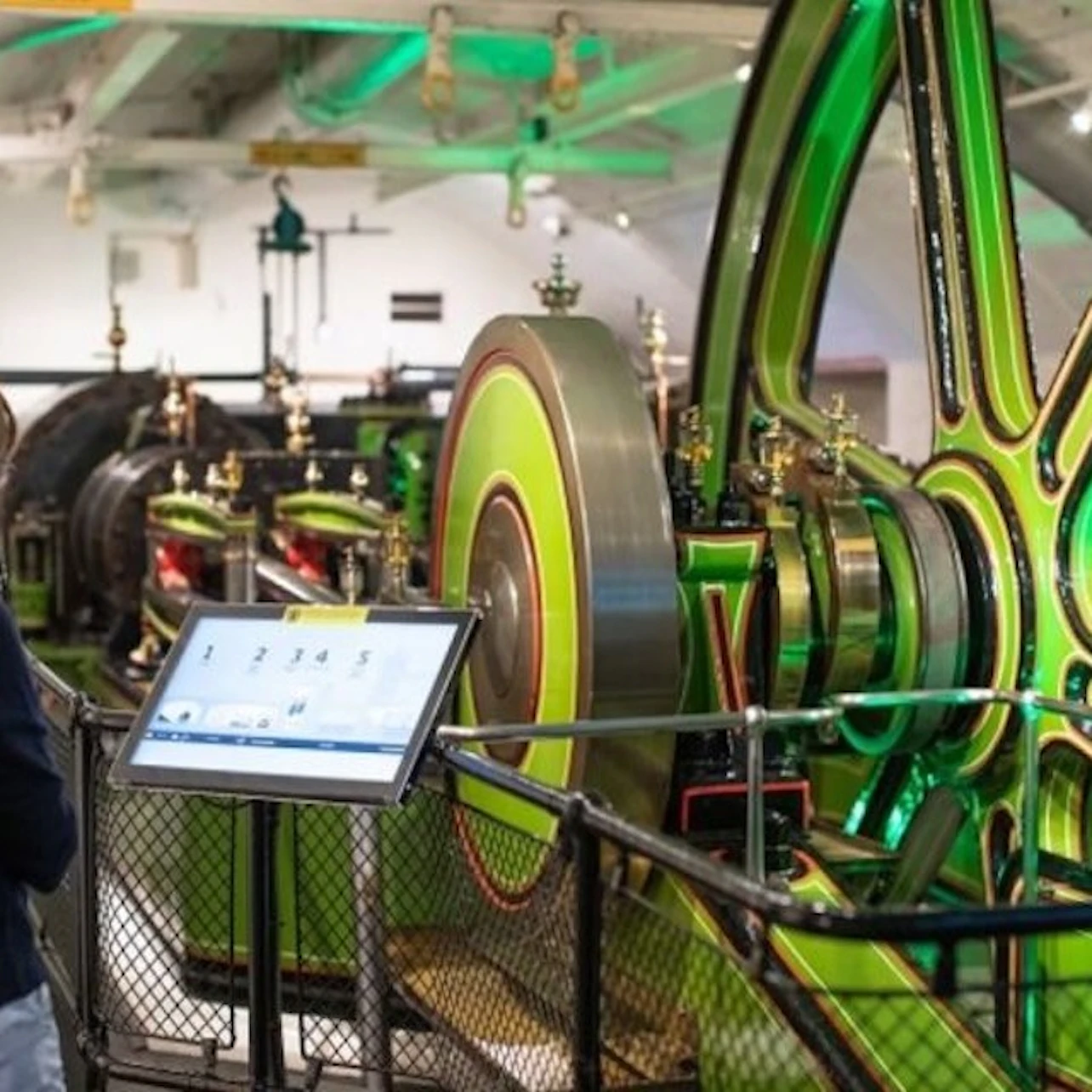 London: Harry Potter Film Sites Tour + Tower Bridge Entry in London β Tiqets