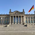 A entrada do Reichstag.