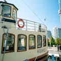 Круиз на лодке по гавани Торонто