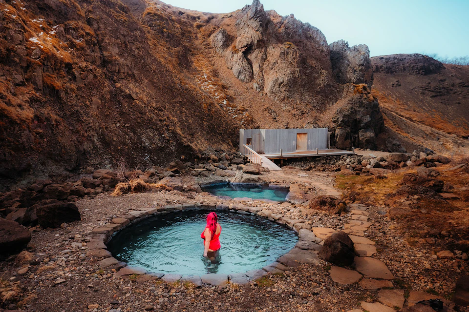 Canyon bath pools