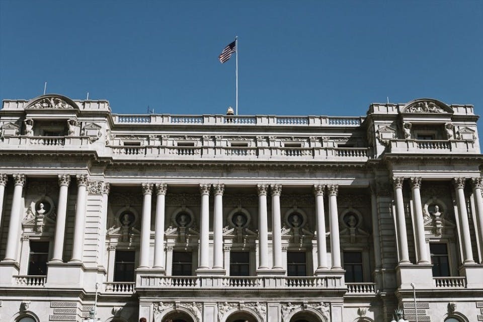 Περιήγηση με τα πόδια σε μικρές ομάδες στο Καπιτώλιο