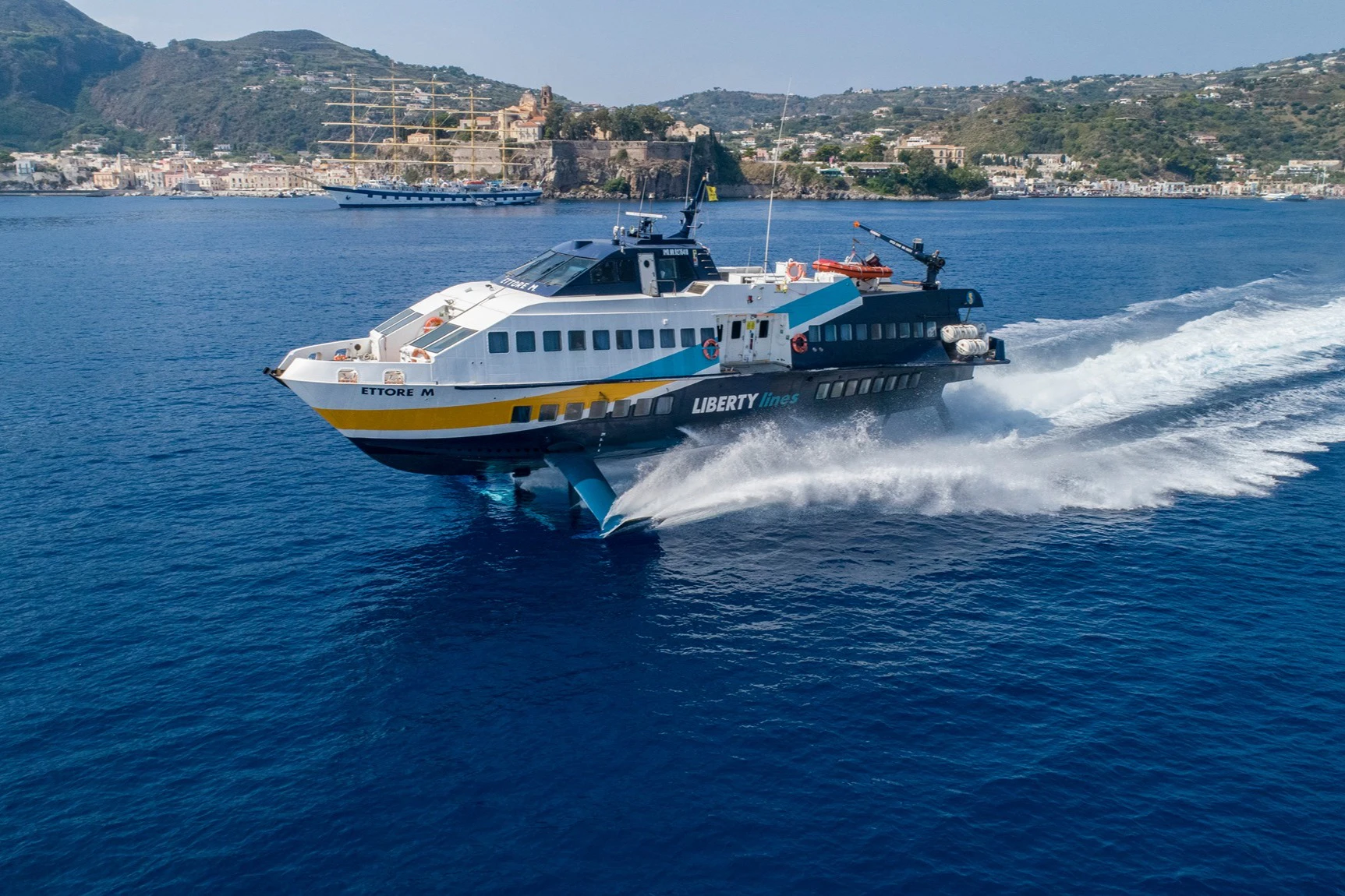 Aeolian Islands: One-Way Ferry from Lipari to Alicudi